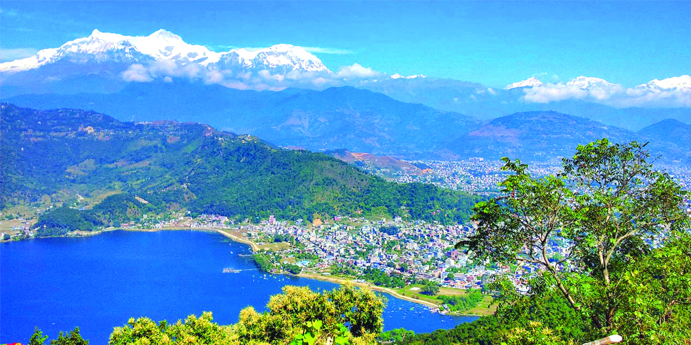 Trek back to Kande and drive to Pokhara