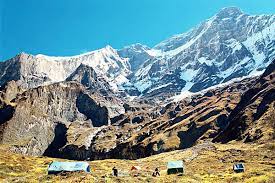 Dhoban to Italien Base camp (3500m/11,480ft): 6-7 hrs