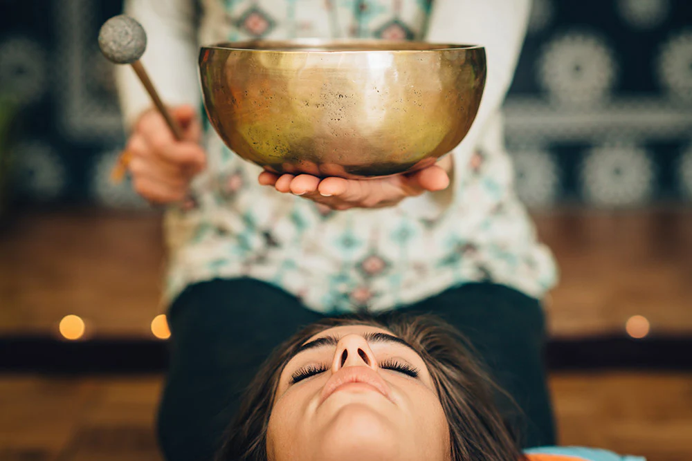 CAN YOU FIND PEACE IN THE MIDST OF CHAOS, BY SINGING BOWLS THERAPY?